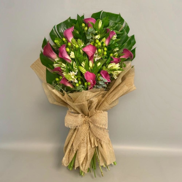 Envía Bouquets de Flores y Servicios, Compra desde tu Hogar.